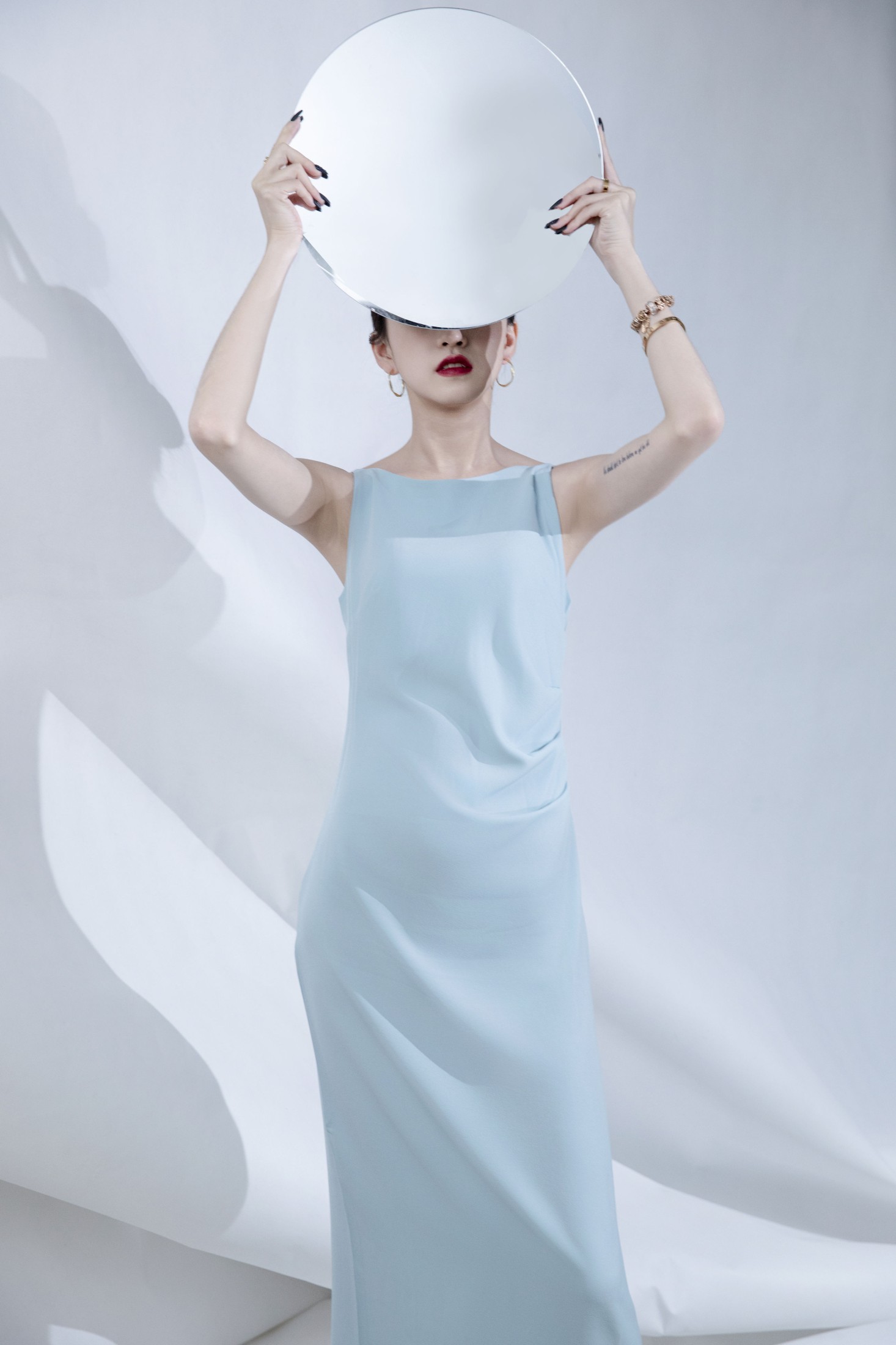 图片[6]-安仔麻麻 – 《一面镜子》[26P]-COS写真在线网