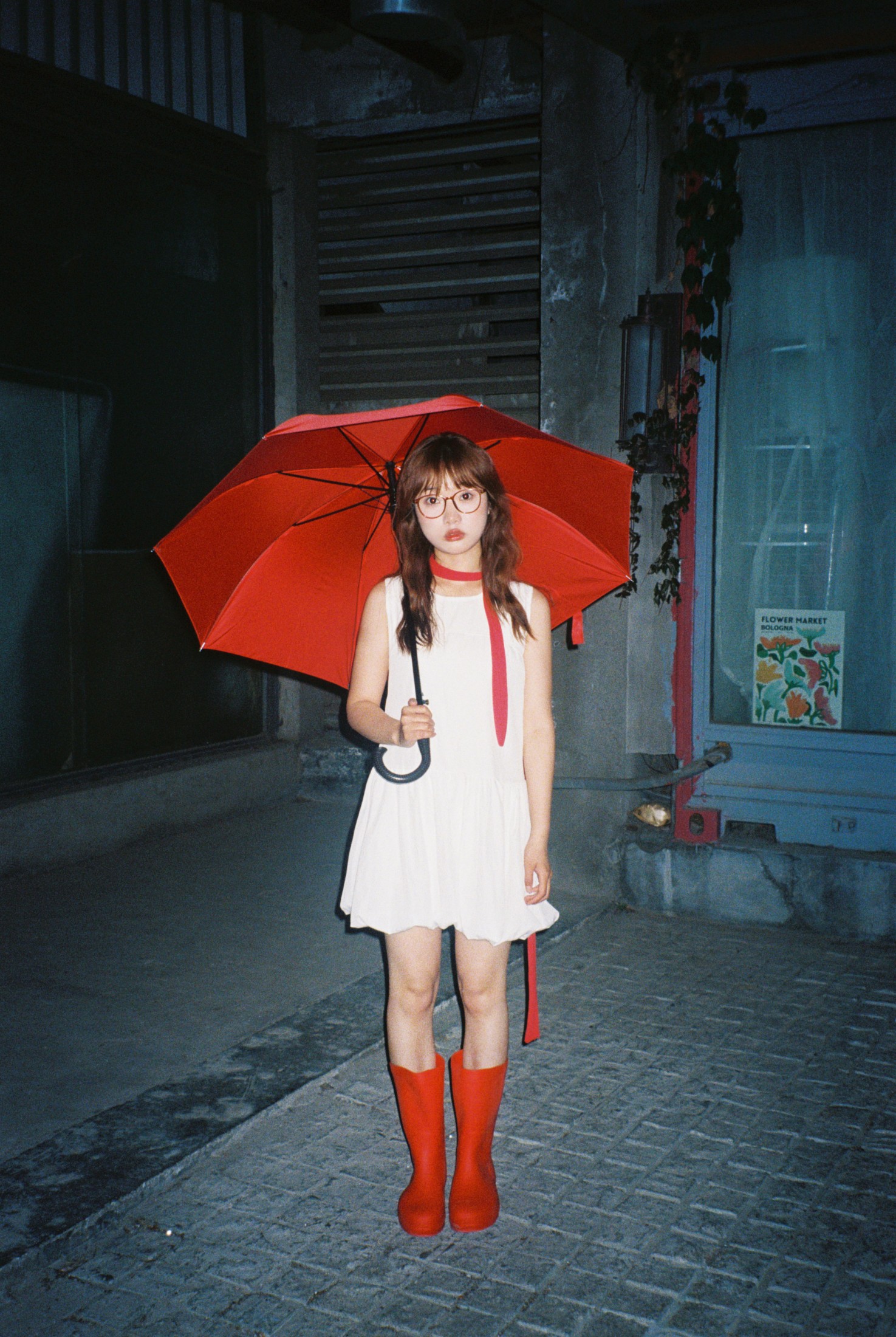 图片[6]-吴椿椿 – 《我的胶片机在晚上也不会撒谎！》[14P]-COS写真在线网