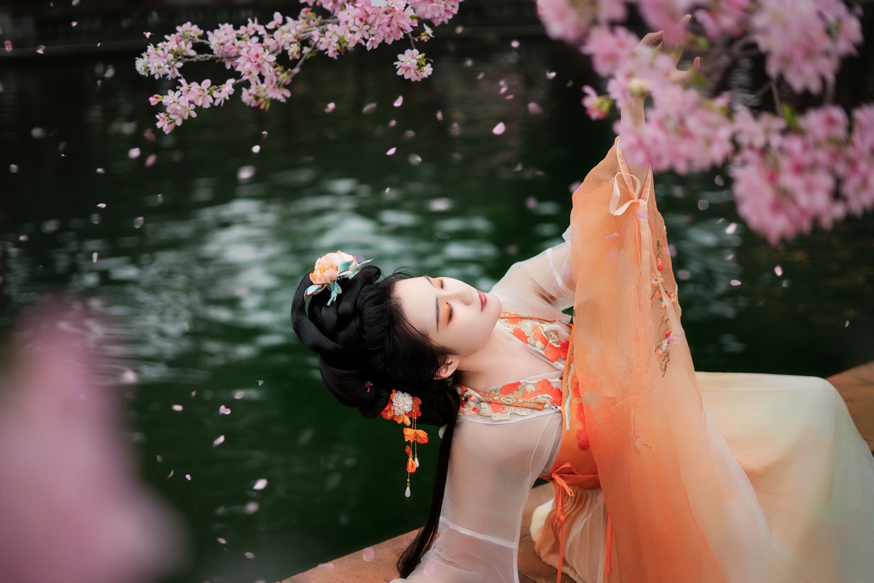 图片[5]-艳子 – 《樱花树下》[18P]-COS写真在线网