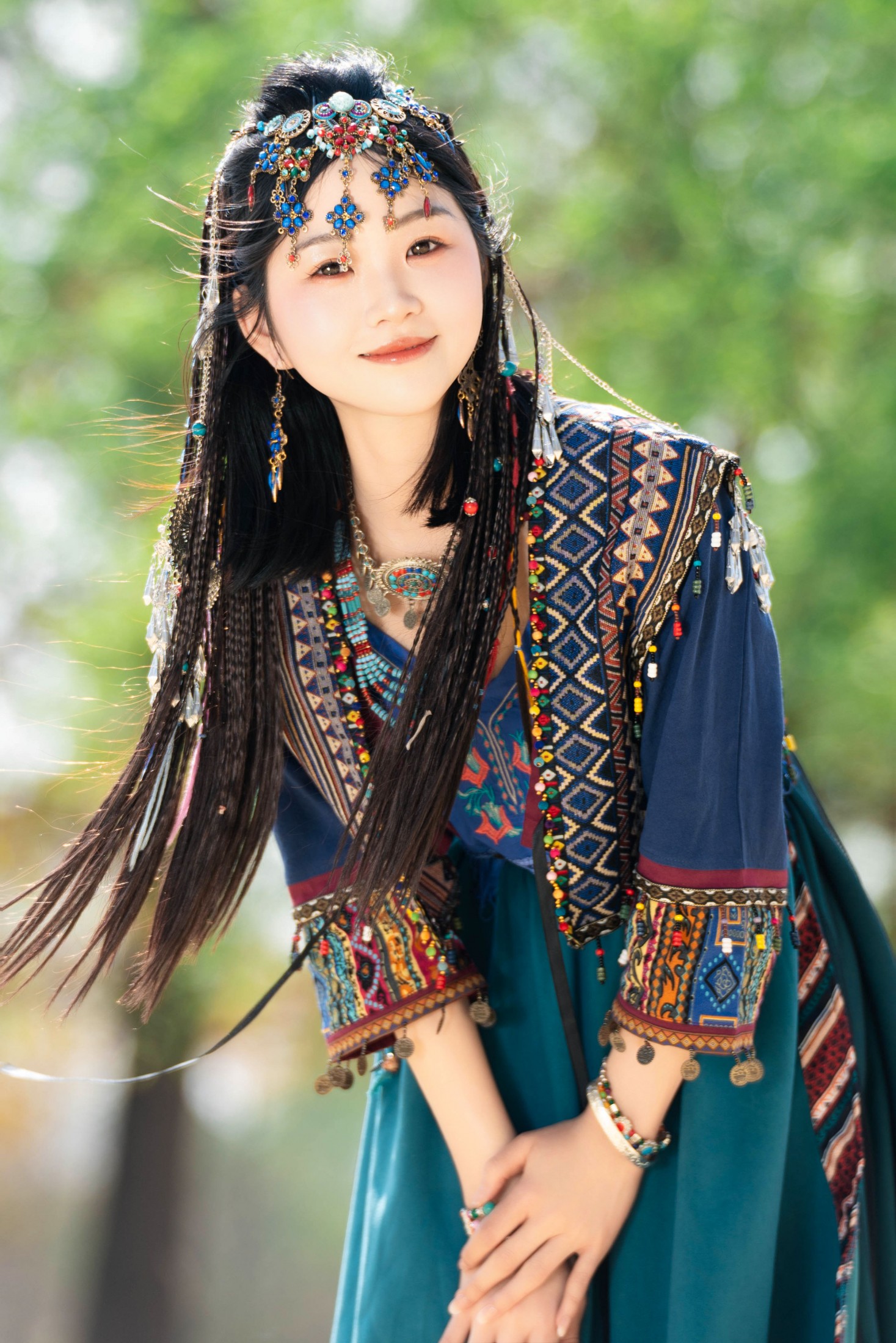 图片[5]-晓蓝 – 《苗疆少女 森林中发光》[24P]-COS写真在线网