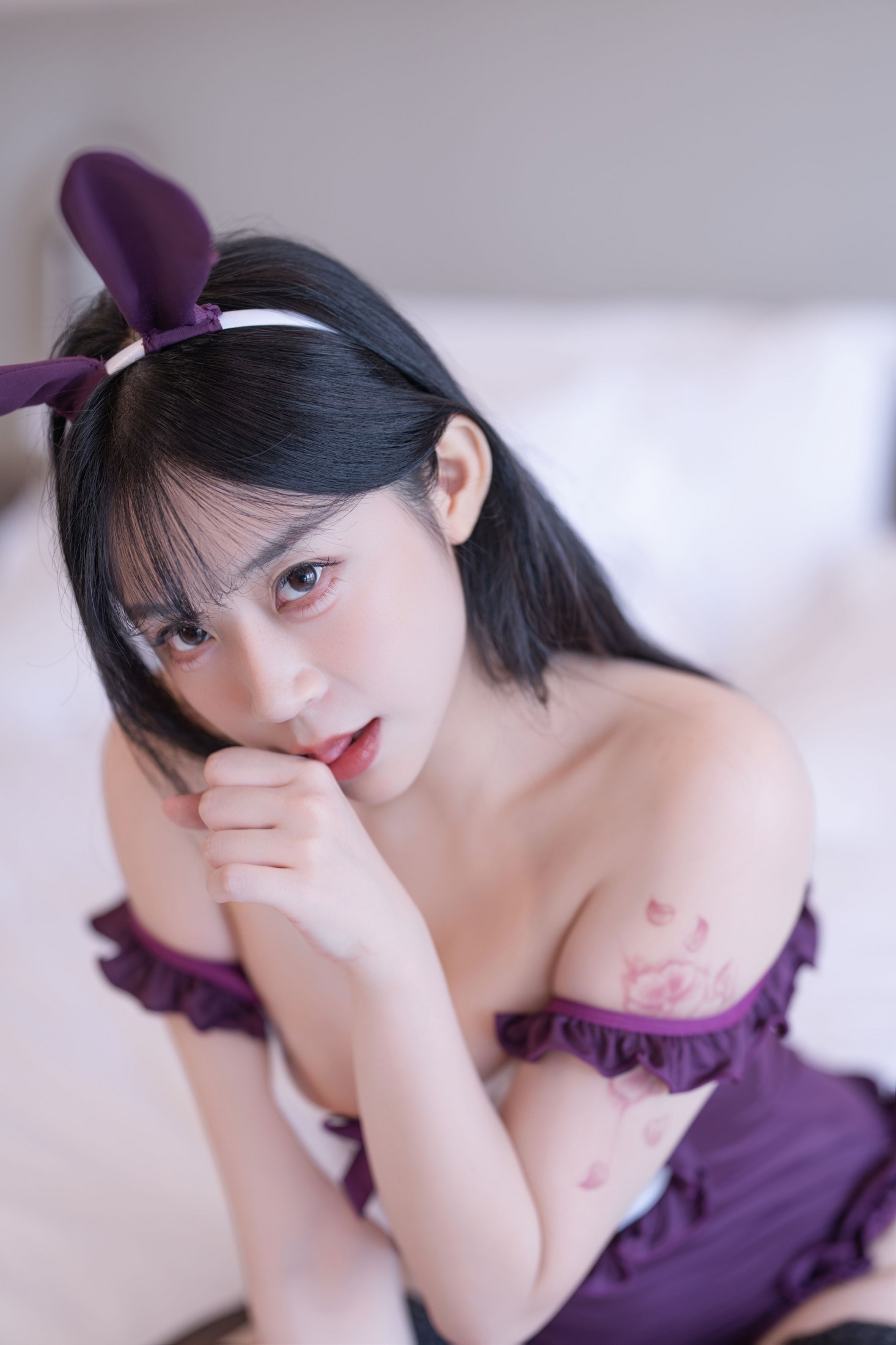 图片[4]-一元同学Jodie – 《紫调兔耳，邂逅温柔》[57P]-COS写真在线网