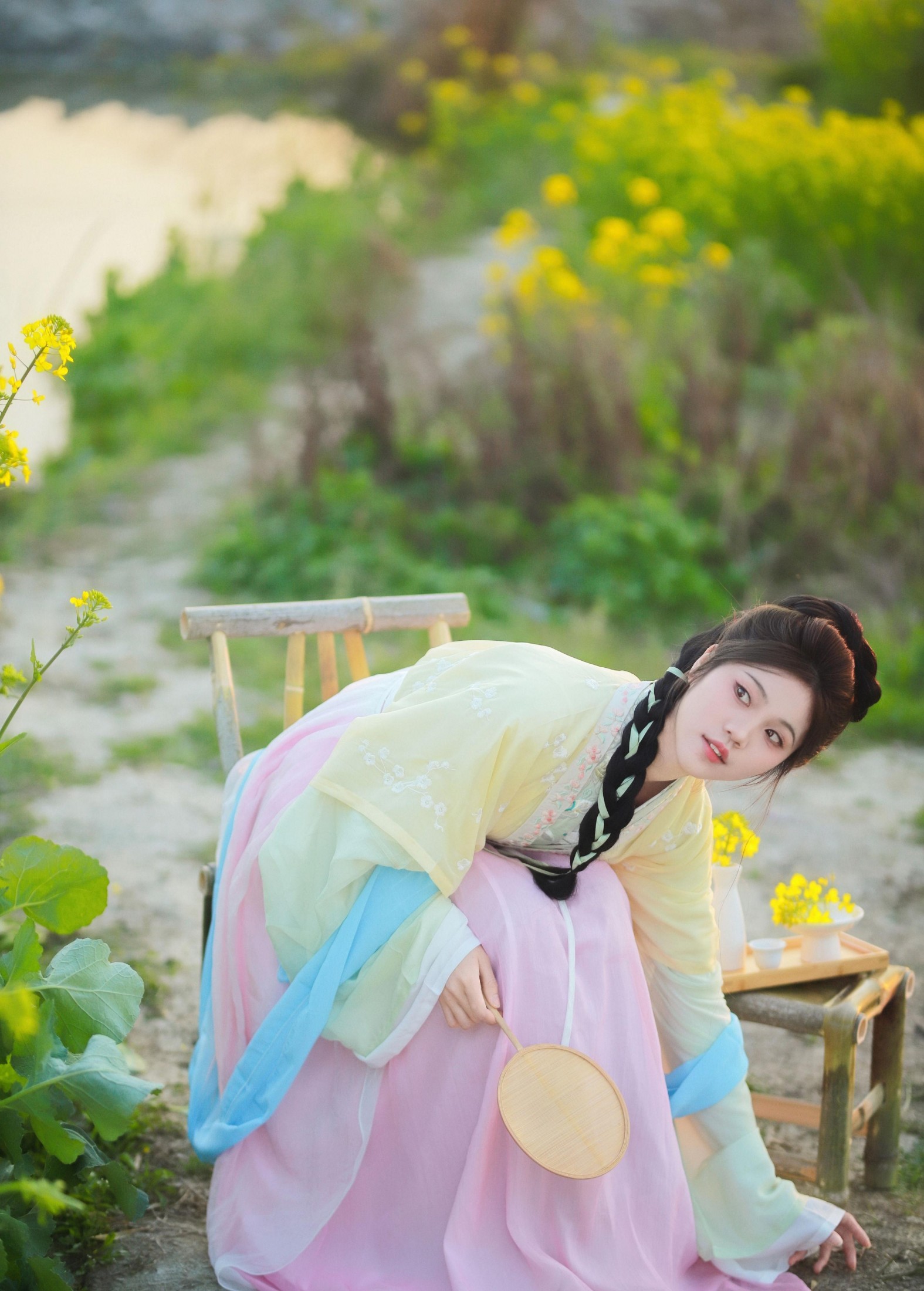 图片[2]-今天要去化妆玲 – 《油菜花与少女》[13P]-COS写真在线网