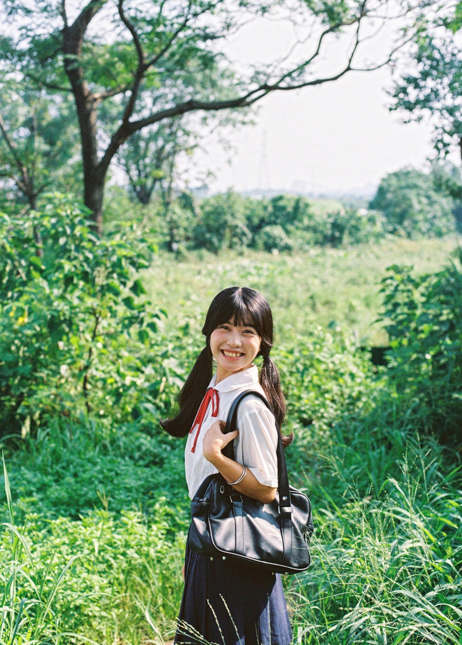 图片[2]-小花想睡觉zzZ – 《播放秋日短片》[16P]-COS写真在线网