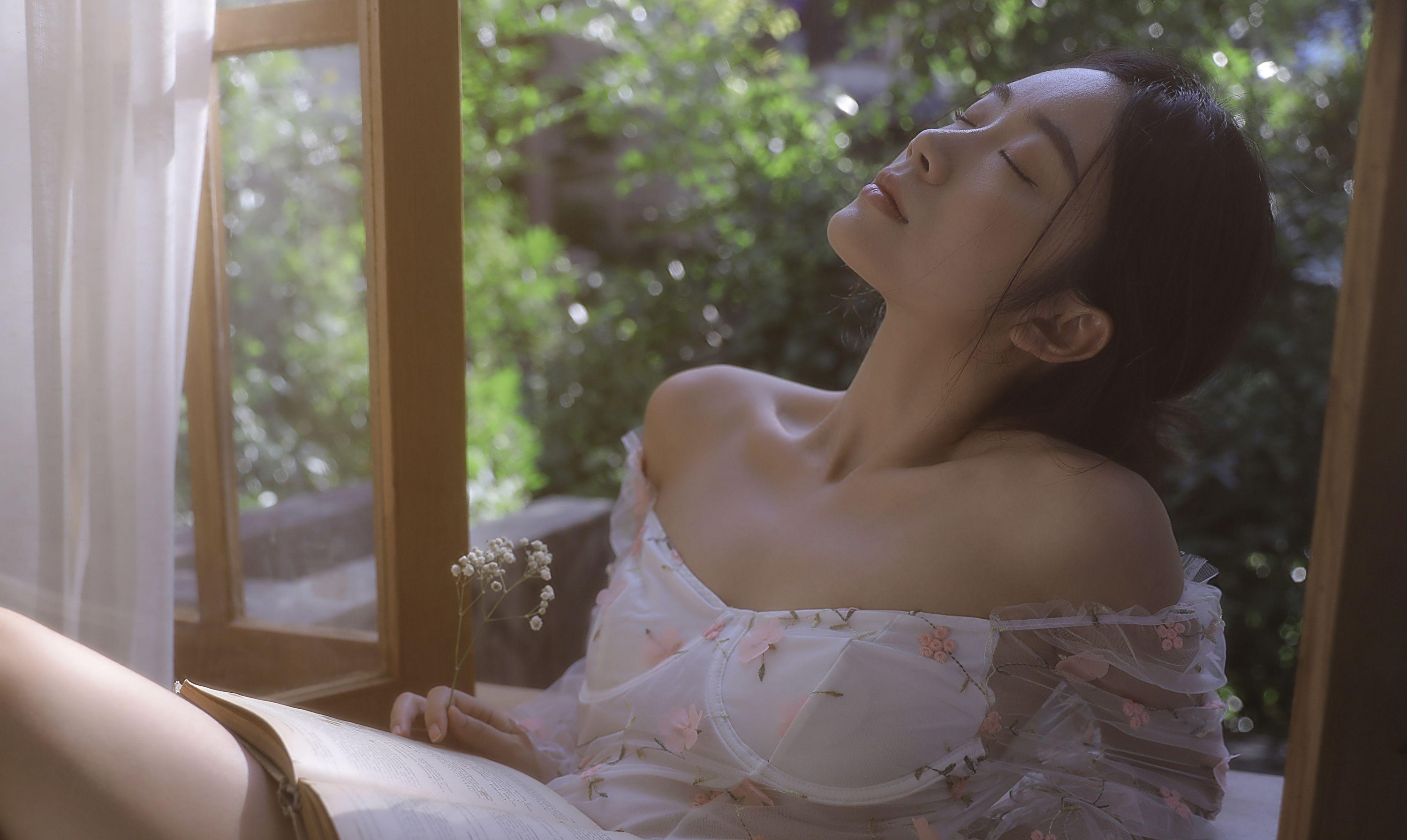 图片[2]-六六 – 《窗边心事》[15P]-COS写真在线网
