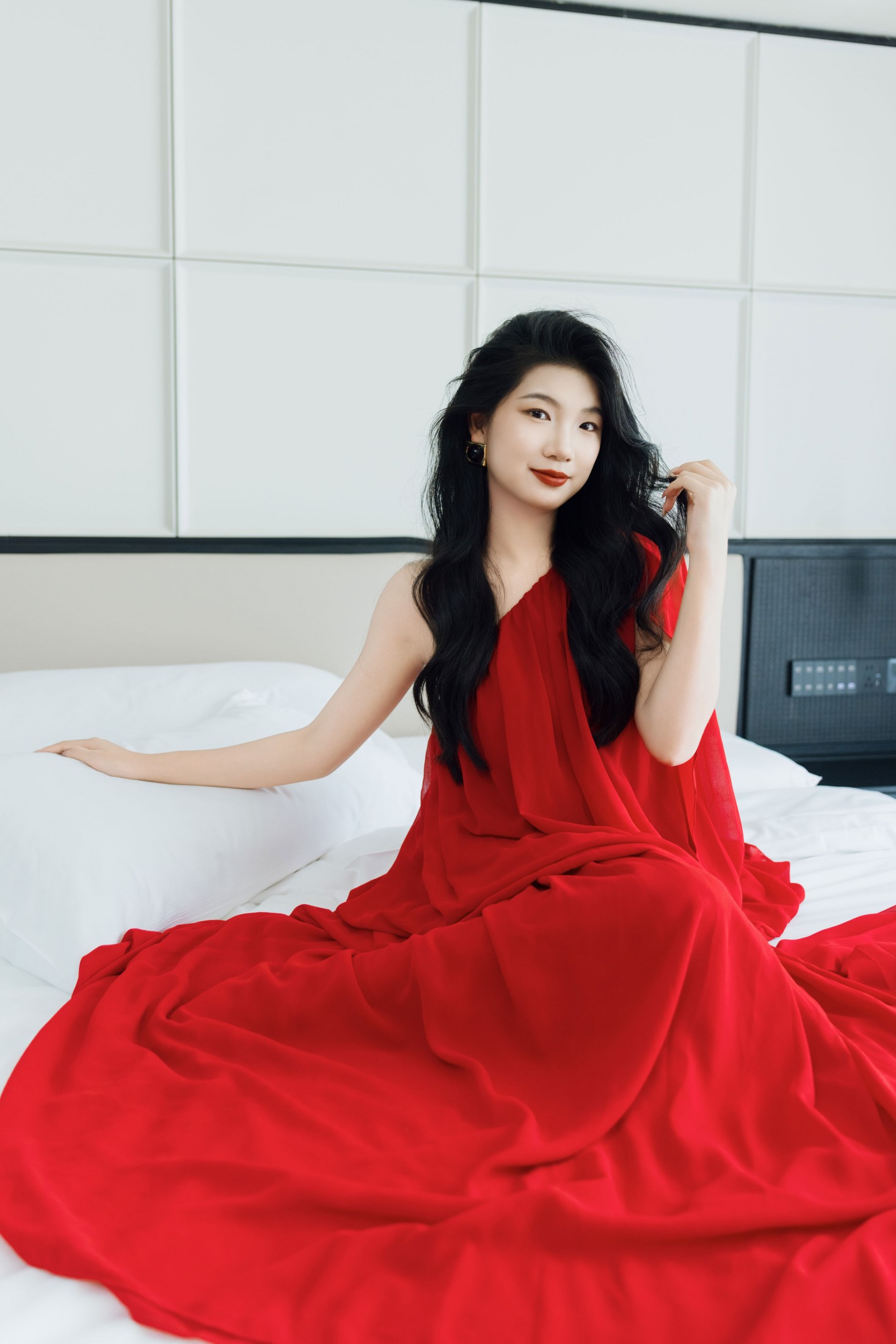 图片[3]-一杯杨枝 – 《光影与绸缎的共舞》[26P]-COS写真在线网
