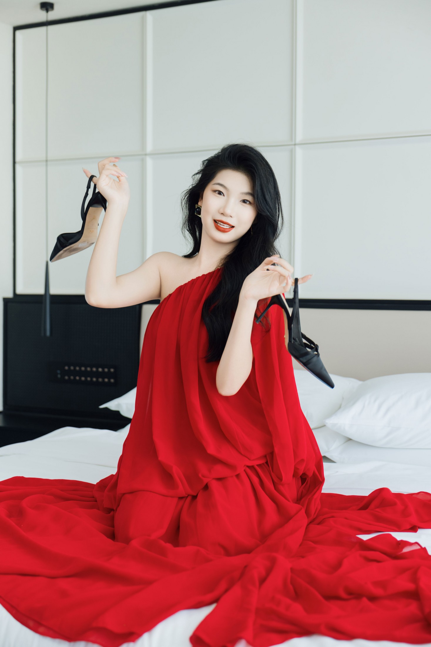 图片[4]-一杯杨枝 – 《光影与绸缎的共舞》[26P]-COS写真在线网