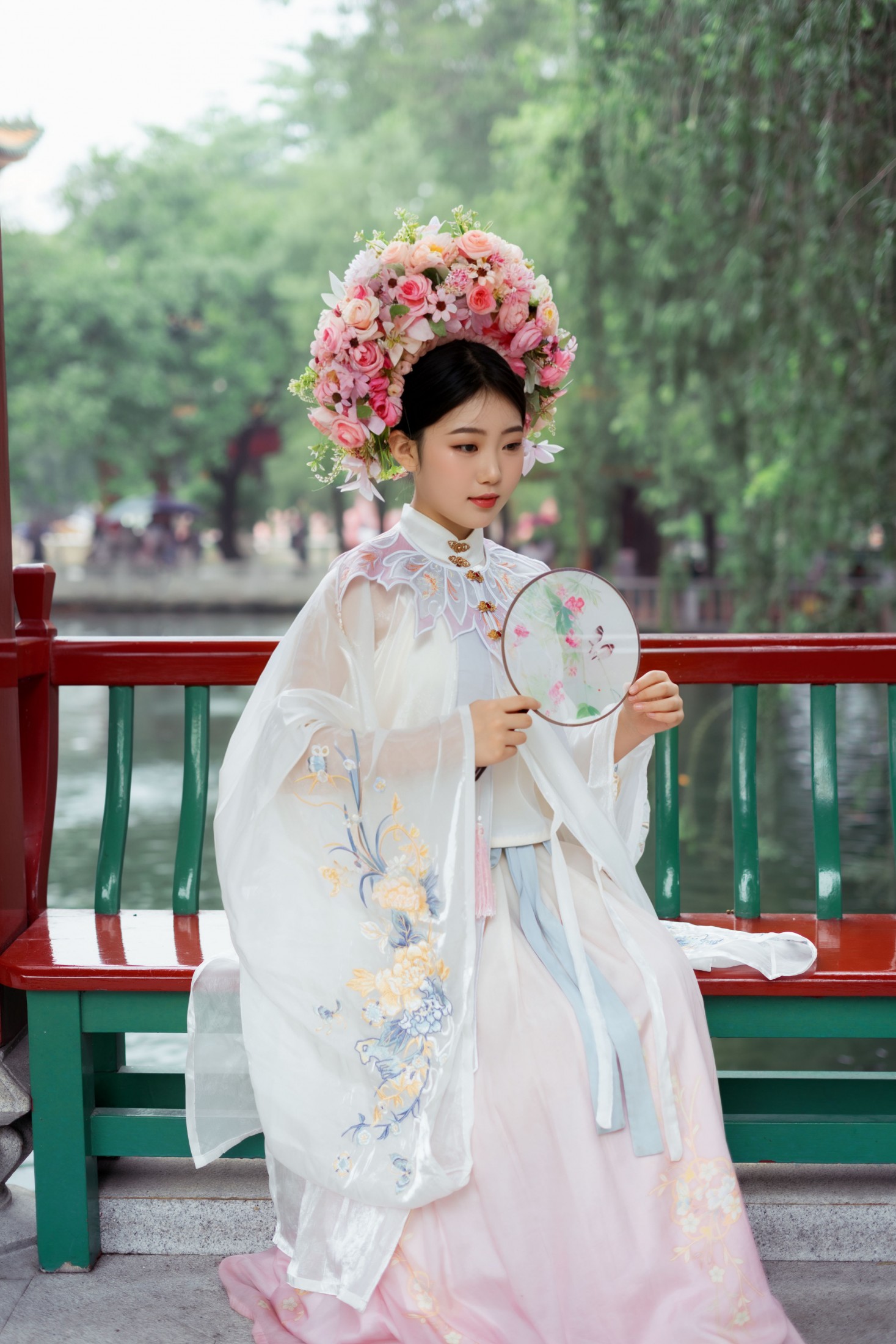 祁鱼 – 《今生簪花，今世漂亮。》[17P]-COS写真在线网