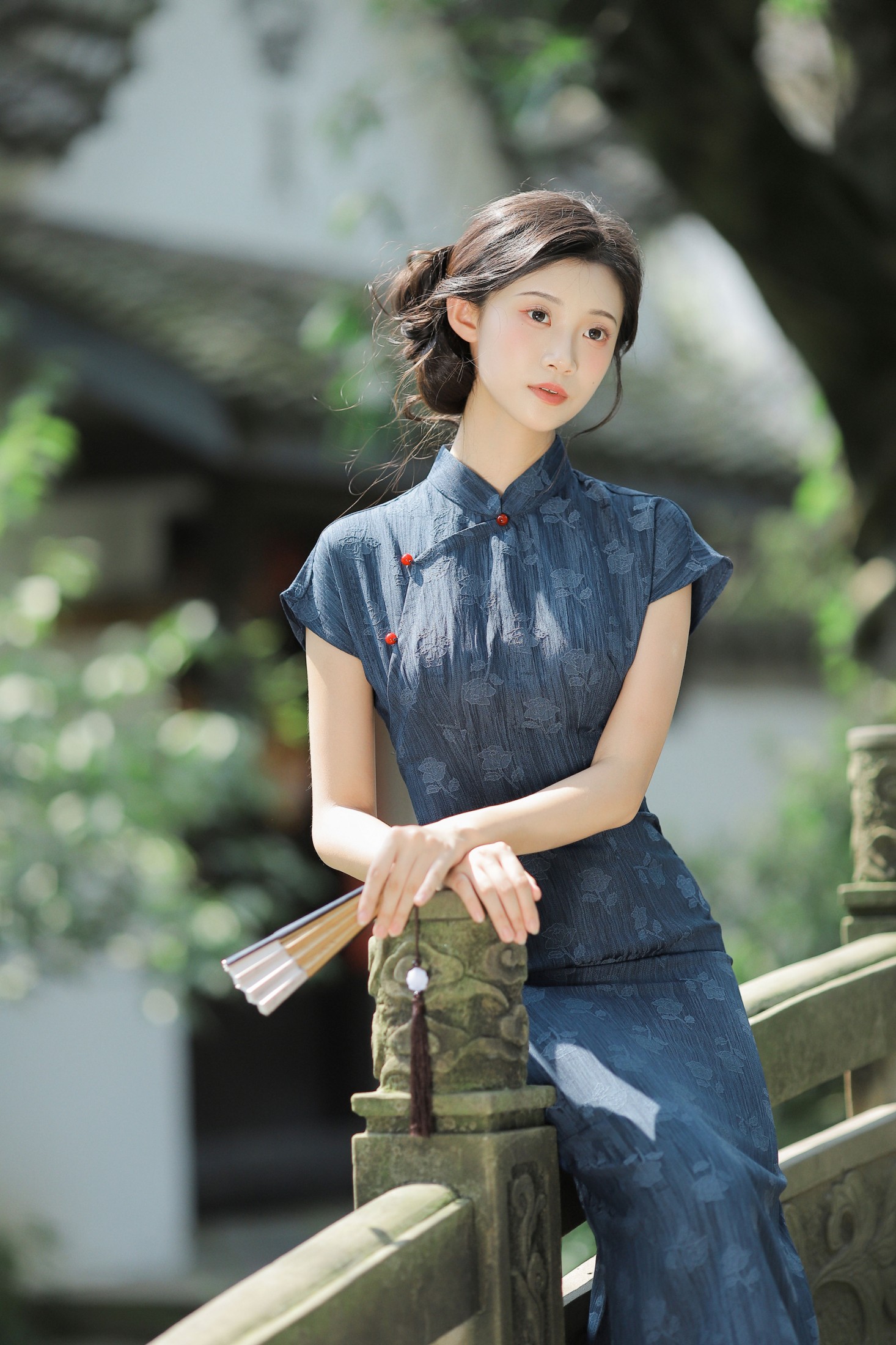 一口烧麦 – 《她身上有淡淡的书香气》[23P]-COS写真在线网