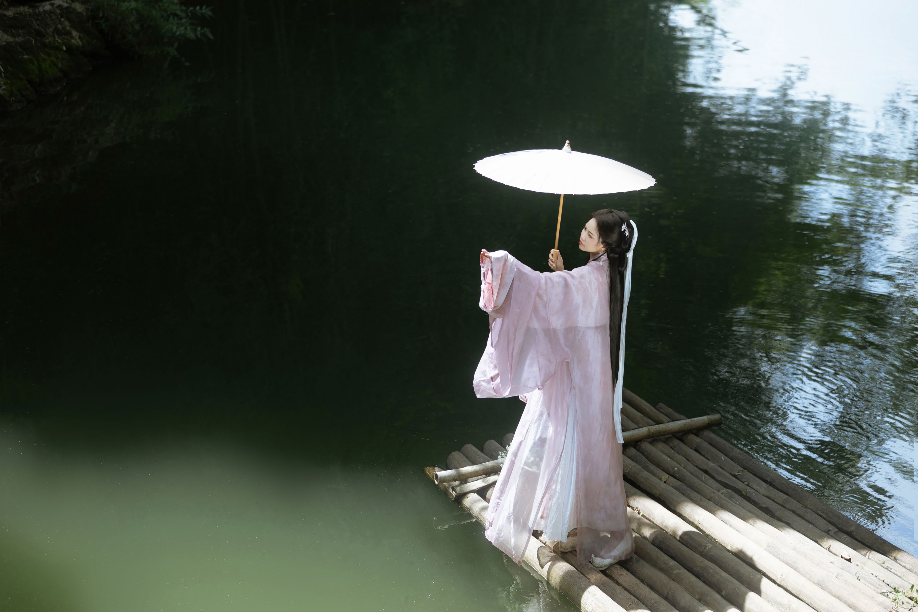 洁洁 – 《山水之间》[22P]-COS写真在线网