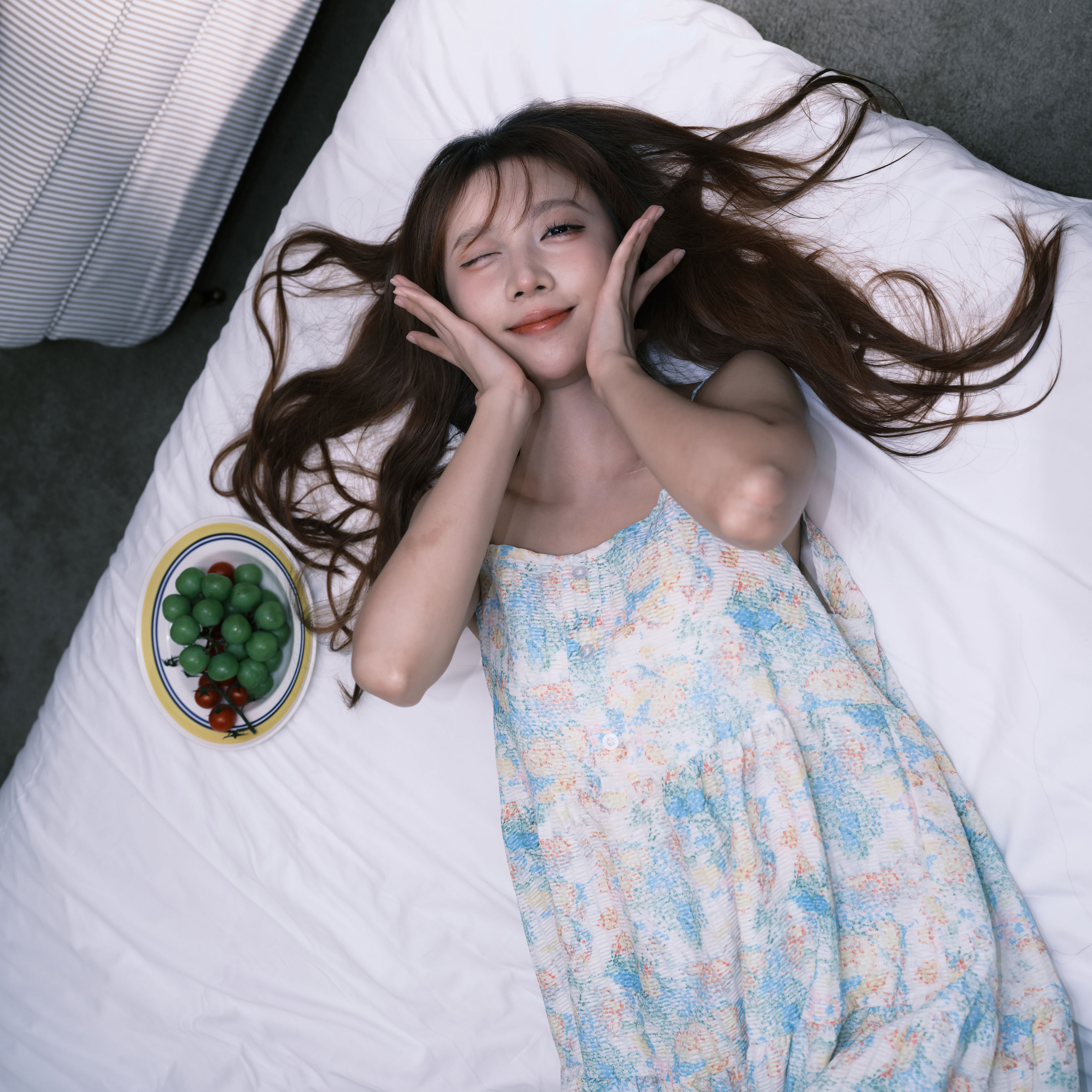 图片[4]-醒醒 – 《起床梳洗的阁楼少女》[25P]-COS写真在线网