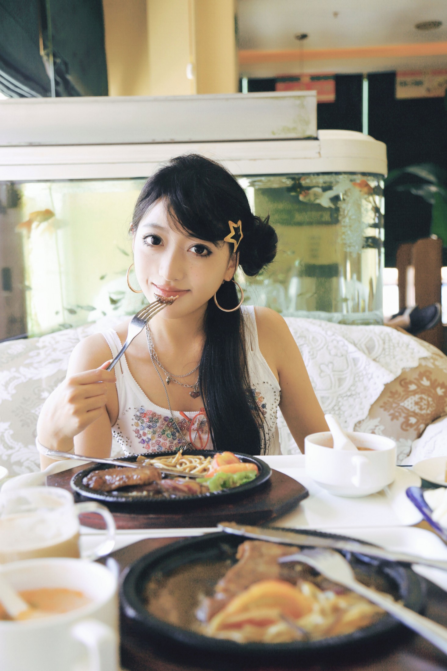 林林 – 《hello，欢迎来到千禧年》[9P]-COS写真在线网