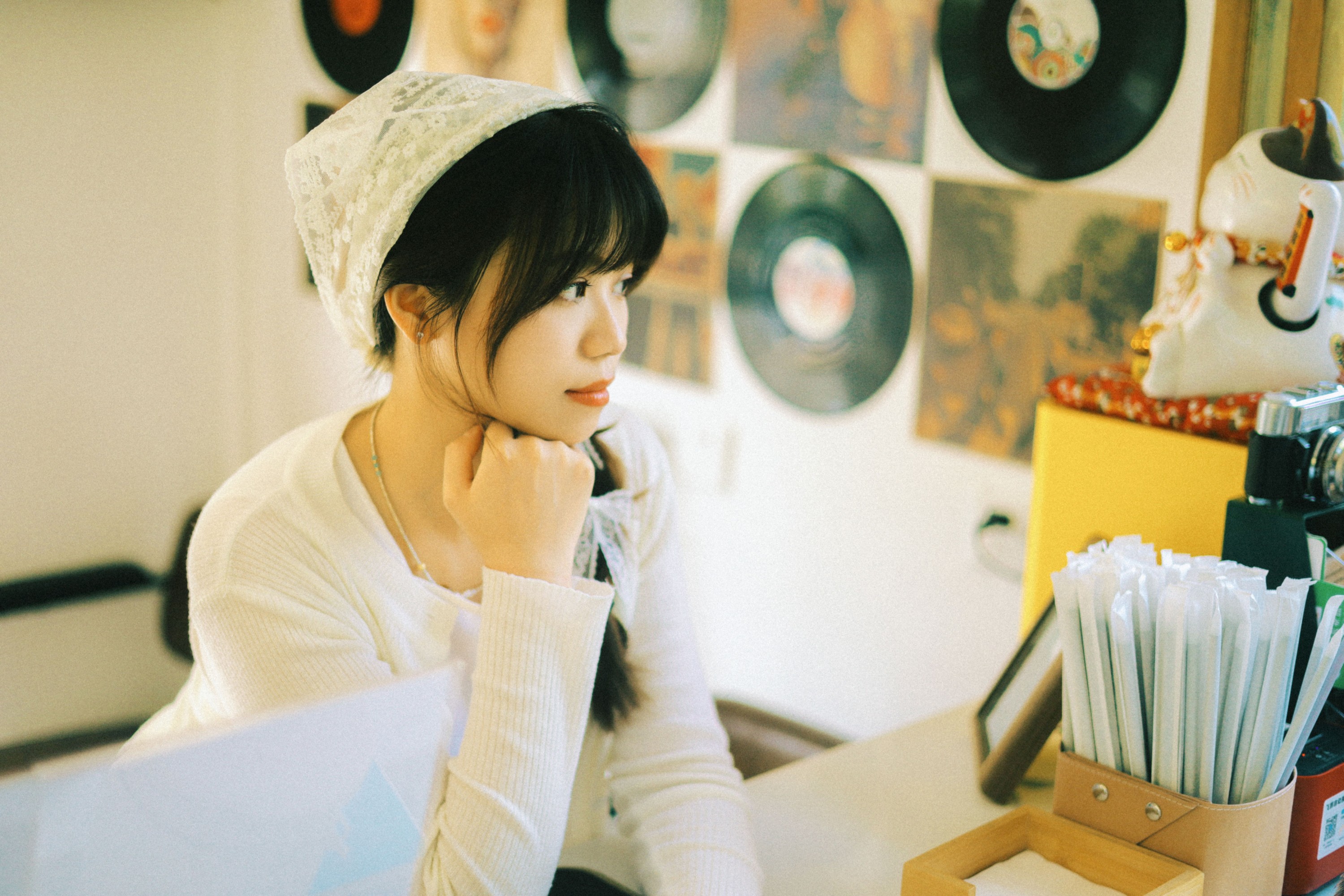 喵喵 – 《咖啡店老板娘》[15P]-COS写真在线网