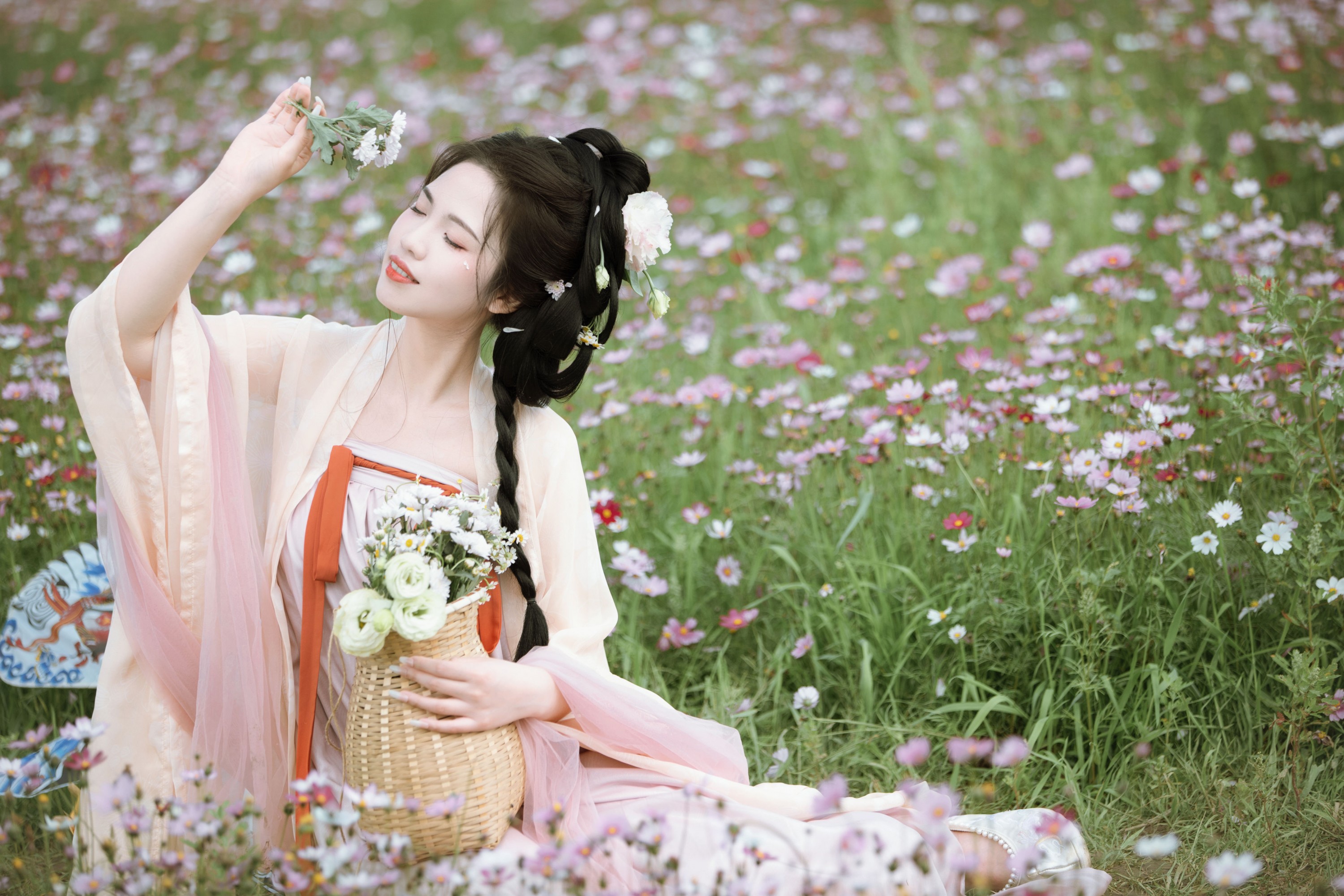 橘皮一号 – 《格桑花海》[18P]-COS写真在线网