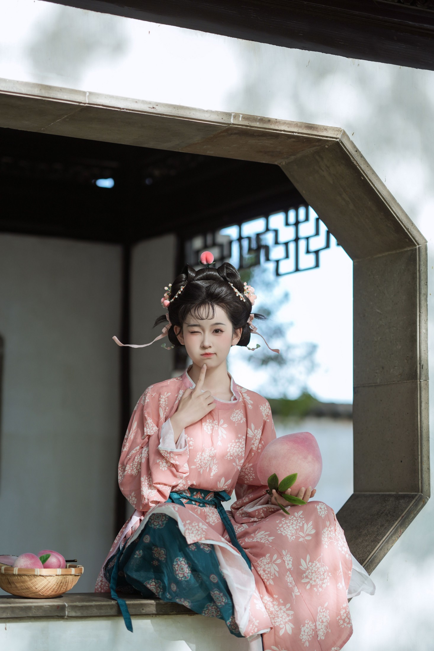 甜心芽芽 – 《小桃仙》[17P]-COS写真在线网
