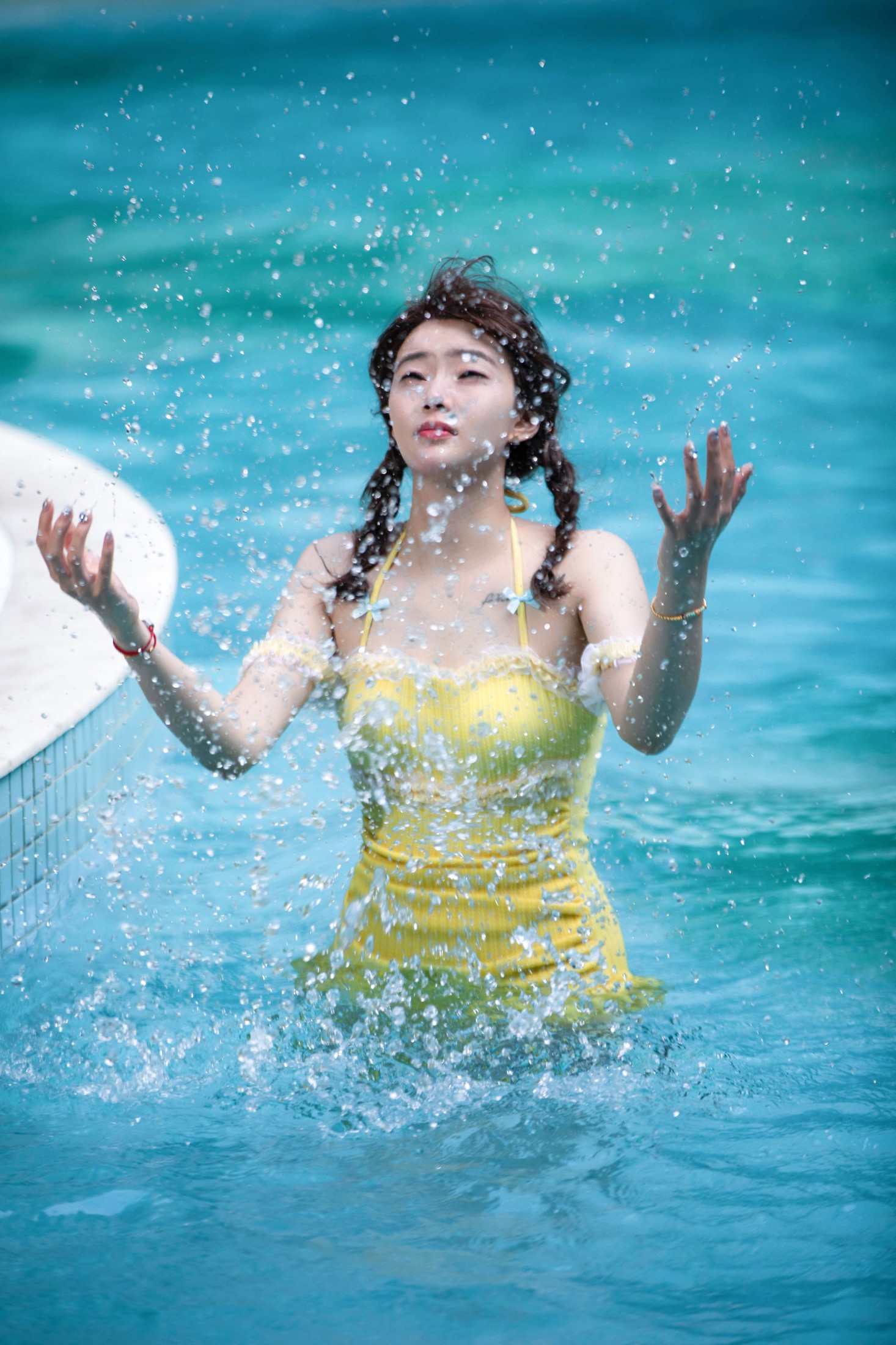 图片[5]-小林 – 《泳池的少女》[14P]-COS写真在线网