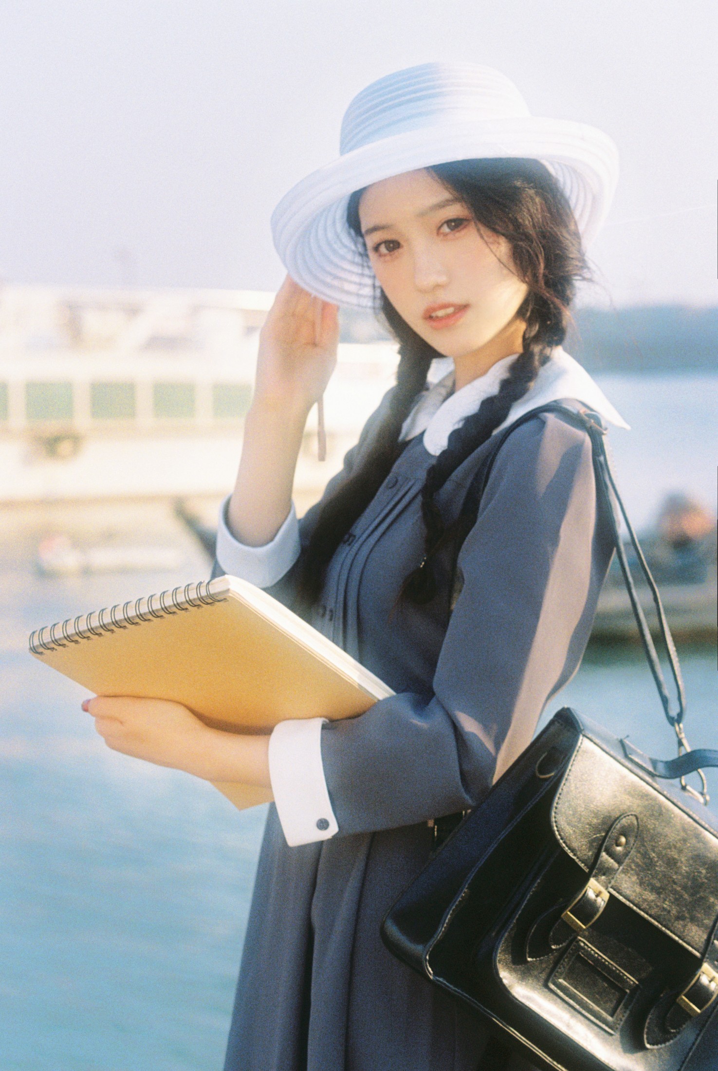 图片[3]-Luver潇潇 – 《你在我的记忆里》[10P]-COS写真在线网