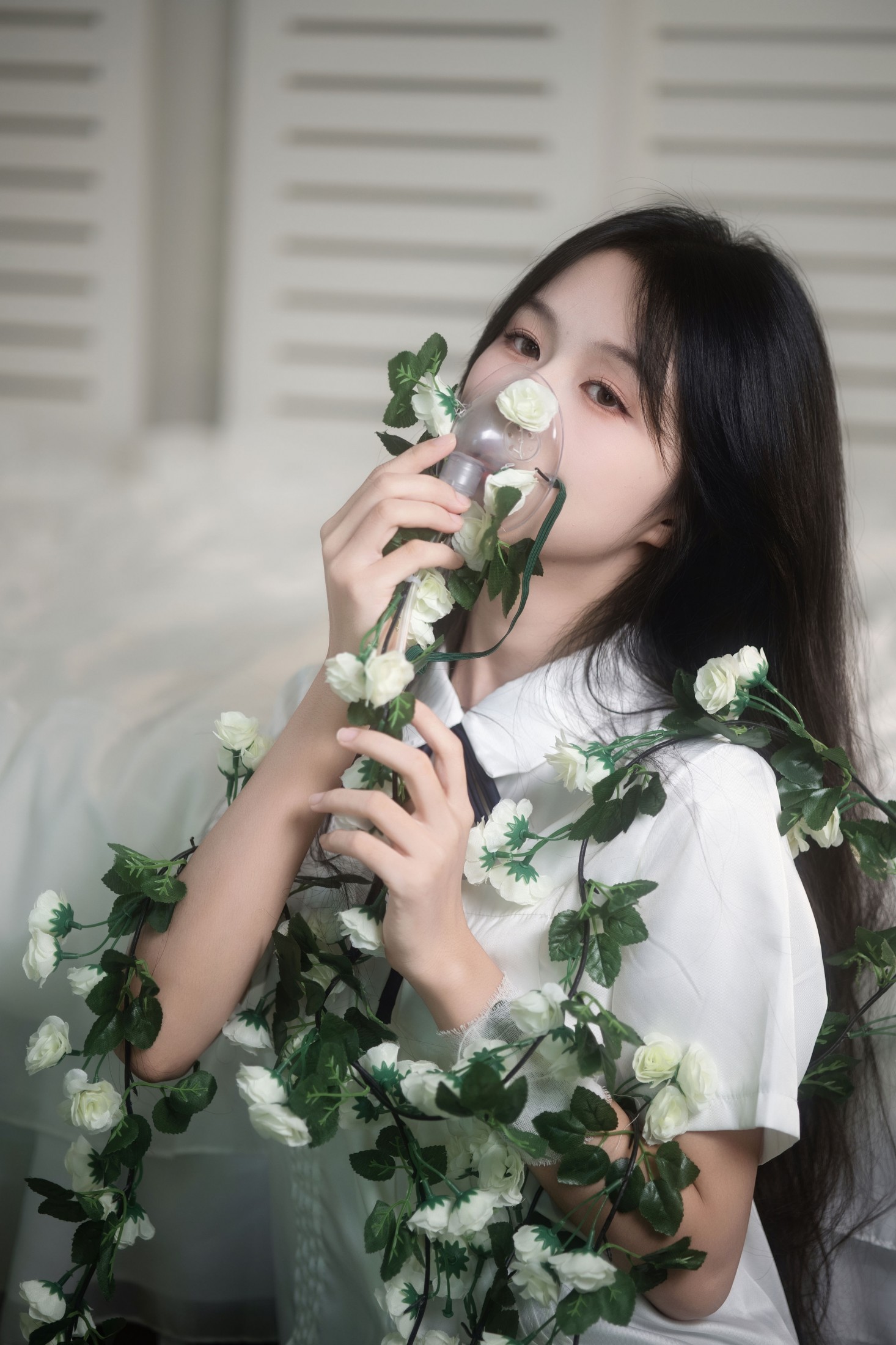 犯困小羊 – 《花吃了那女孩》[9P]-COS写真在线网