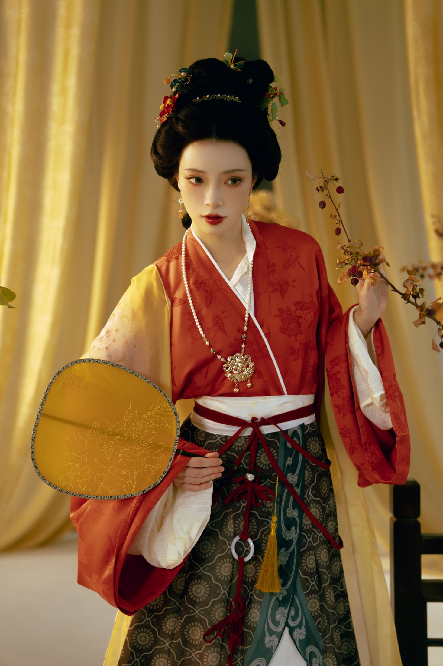 桃迟 – 《仕女图|一穗灯花似梦中》[13P]-COS写真在线网