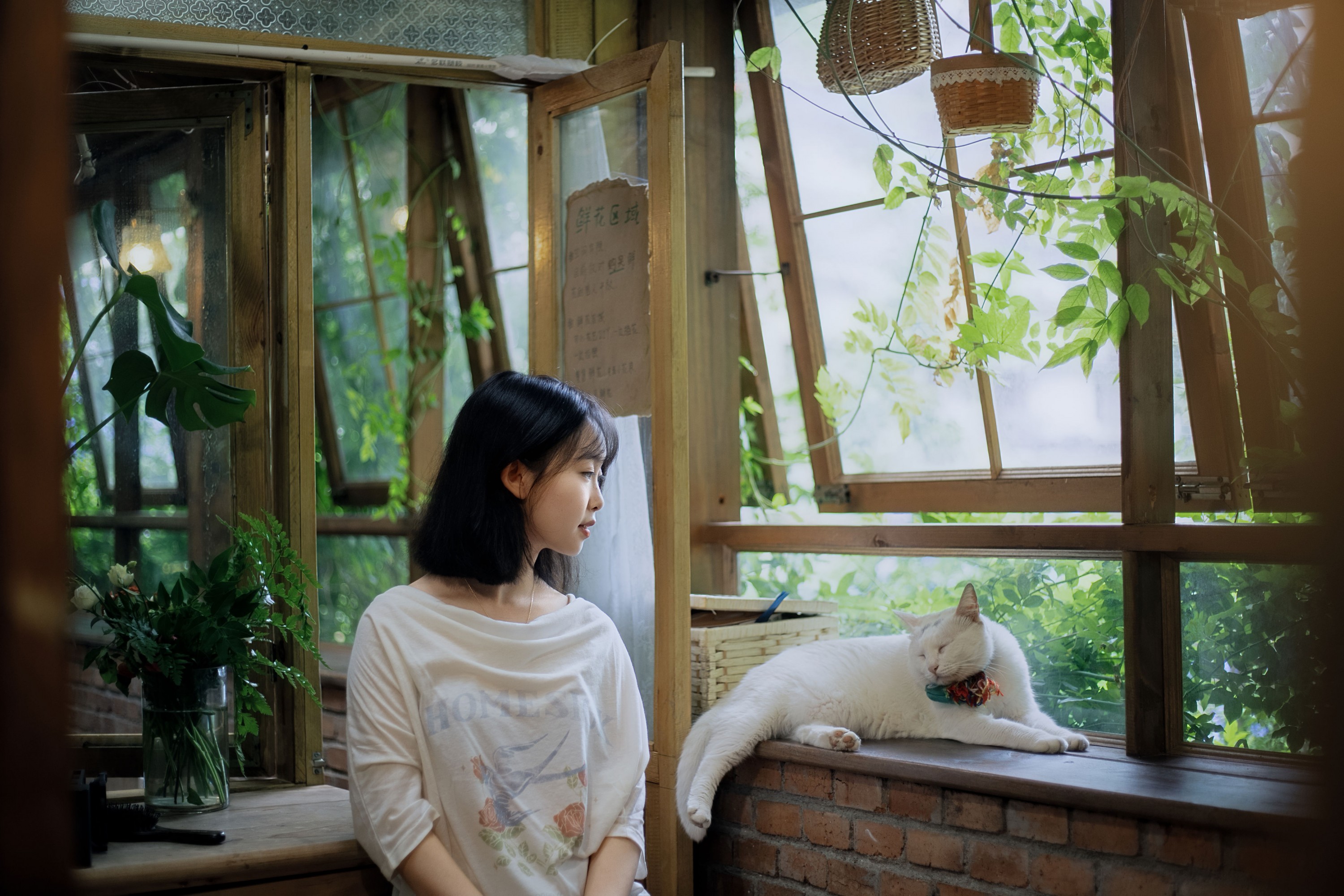 佳佳 – 《自由与孤独并存》[22P]-COS写真在线网