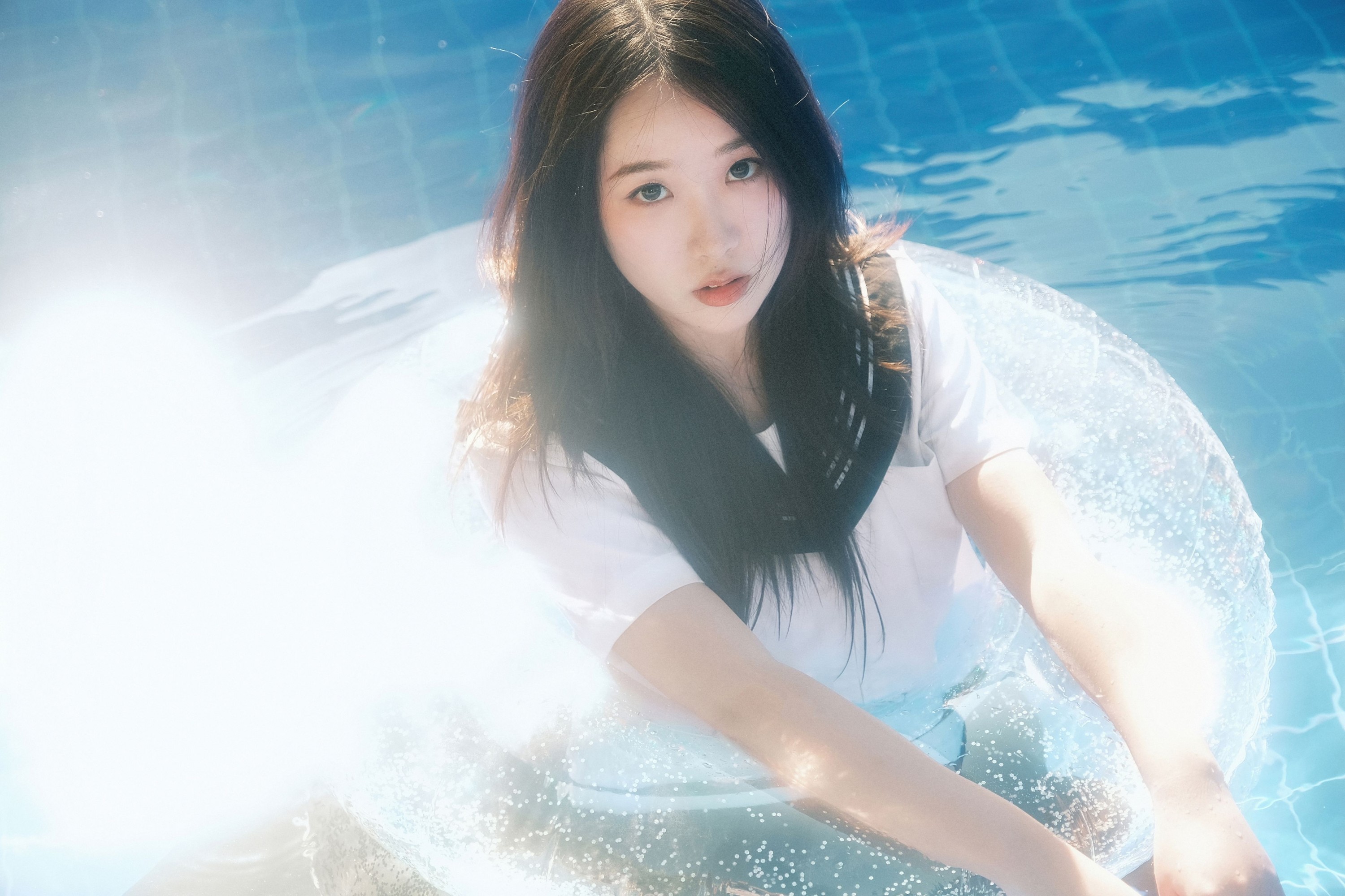 小禾亦 – 《一头扎进夏天里》[25P]-COS写真在线网